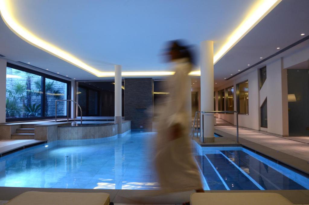 Hotel Ambassador Levico Terme Eksteriør bilde