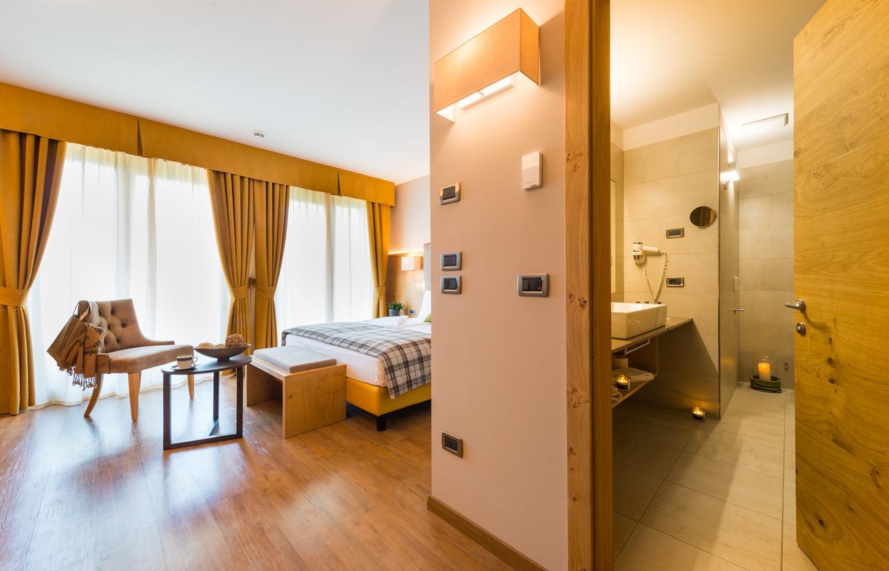 Hotel Ambassador Levico Terme Eksteriør bilde