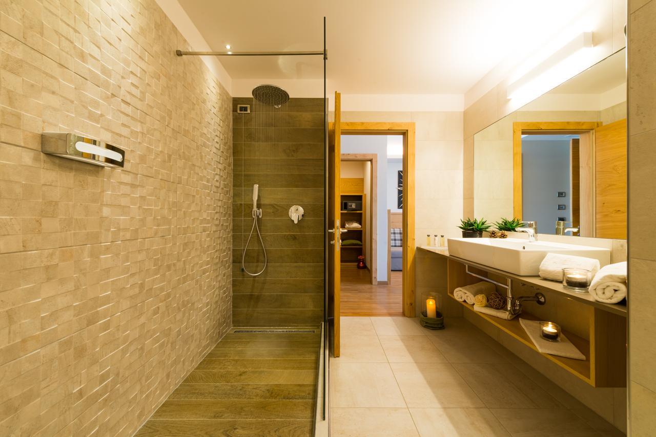 Hotel Ambassador Levico Terme Eksteriør bilde